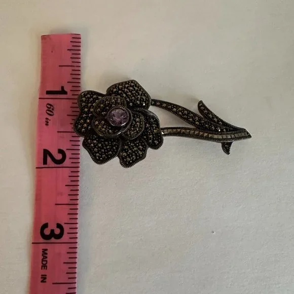 Judith Jack marcasite and sterling brooch with amethyst center. Vintage. - Picture 4 of 9